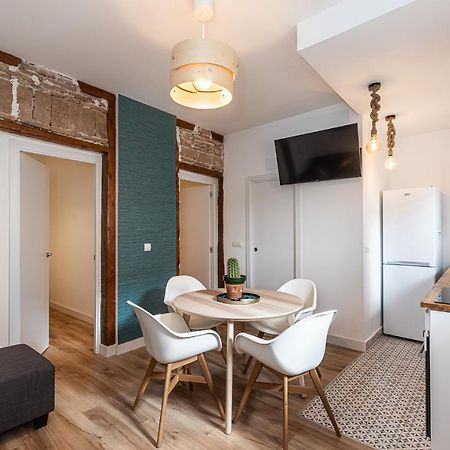 Bnbholder Friendly La Latina Apartment Madrid Exterior photo