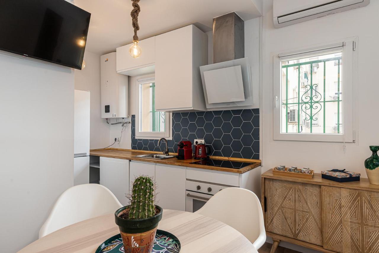 Bnbholder Friendly La Latina Apartment Madrid Exterior photo