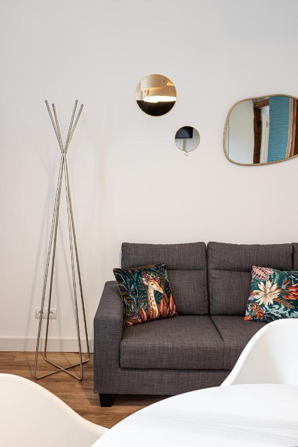 Bnbholder Friendly La Latina Apartment Madrid Exterior photo